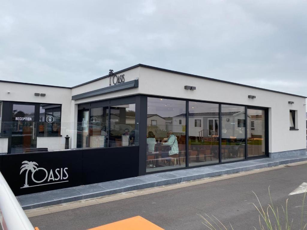 Camping Oasis Middelkerke Romy 1, 2, 3, 4 Oostende Exterior foto